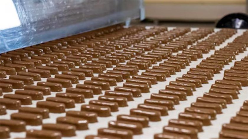 production-chocolate-bars-confectionery-factory-concept-suspension-production-sanc_524378-4084 j 1 production-chocolate-bars-confectionery-factory-concept-suspension-production-sanc_524378-4084 j 1